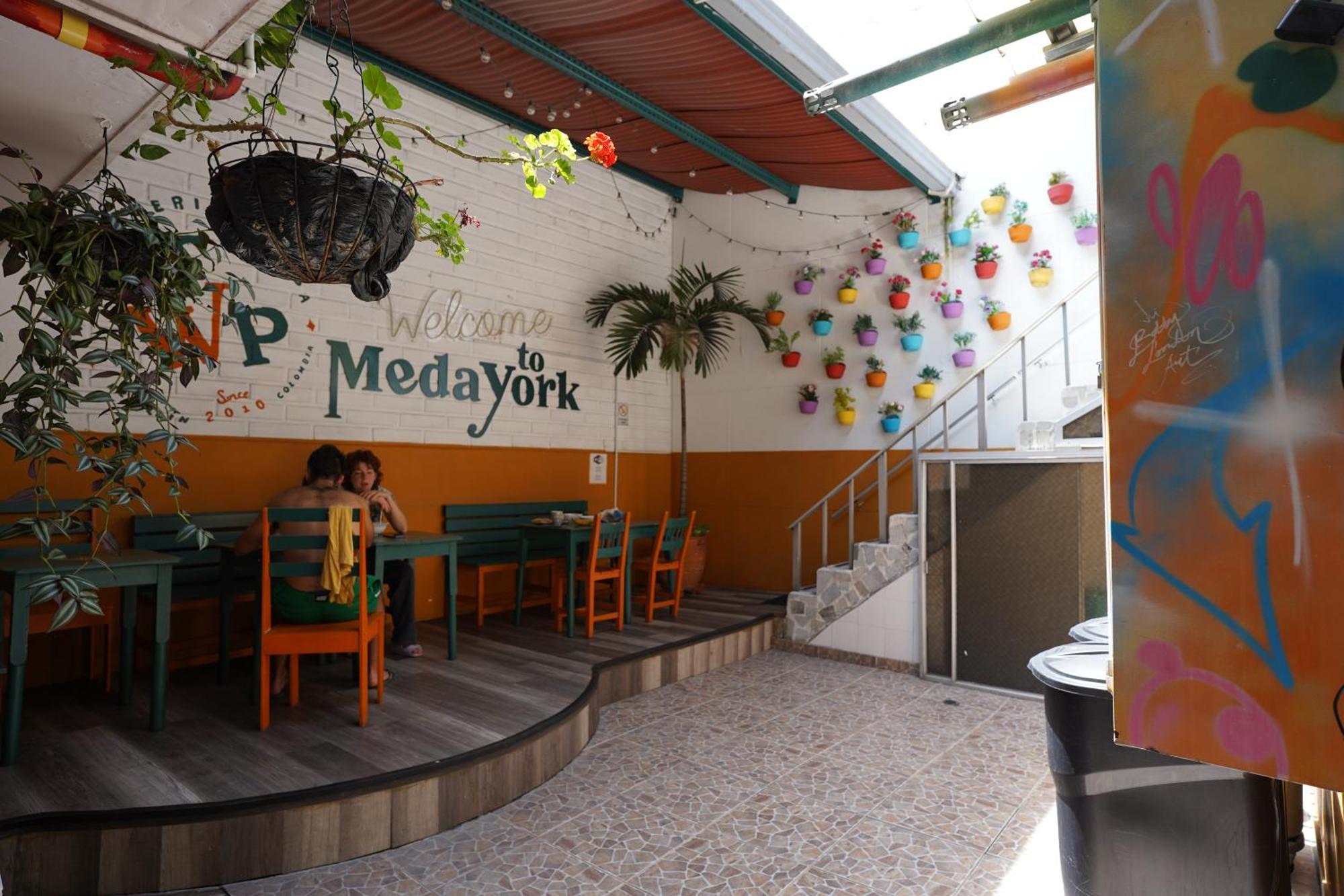 Albergue The Wandering Paisa (Adults Only) Medellín Exterior foto