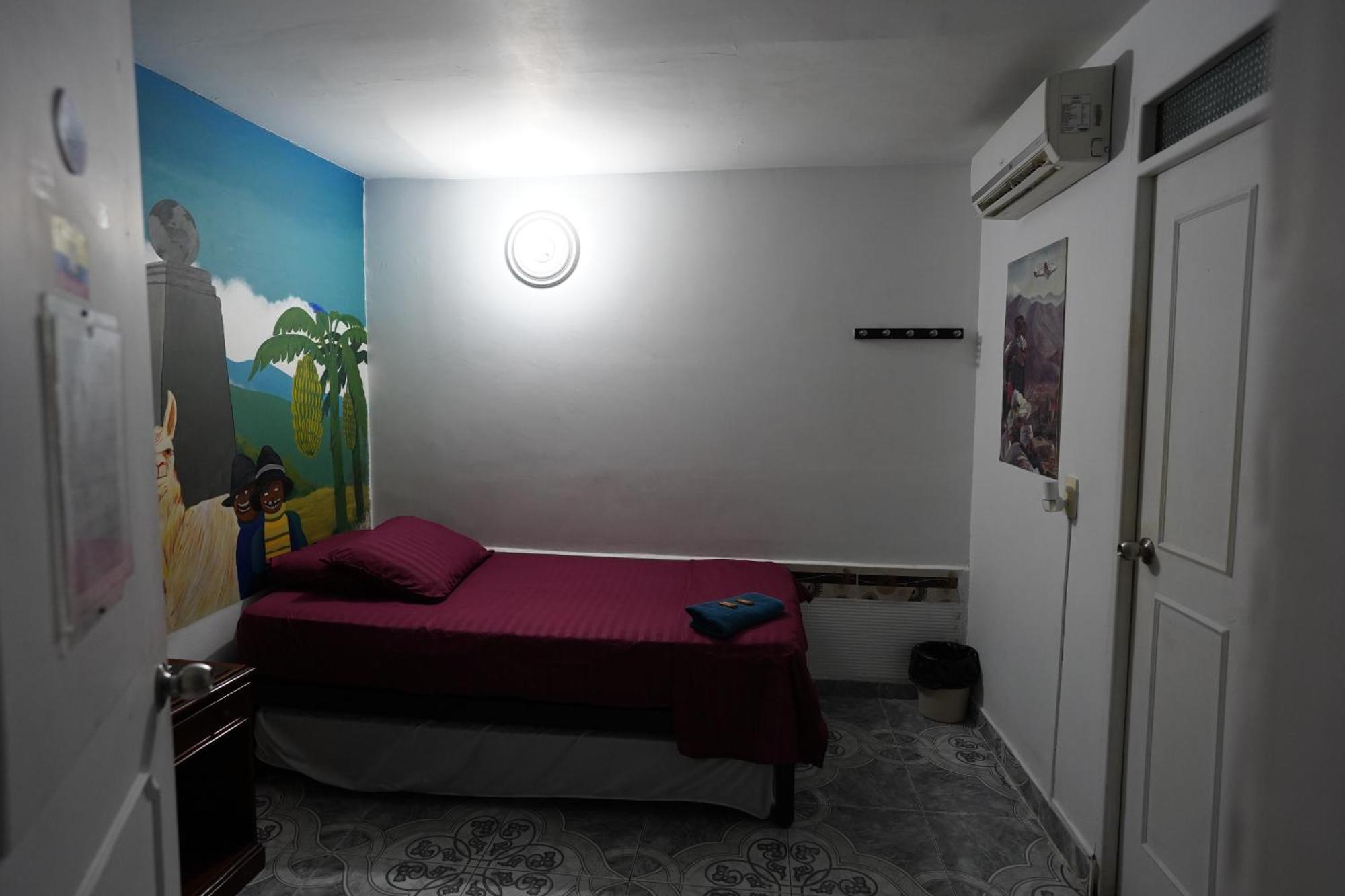 Albergue The Wandering Paisa (Adults Only) Medellín Exterior foto