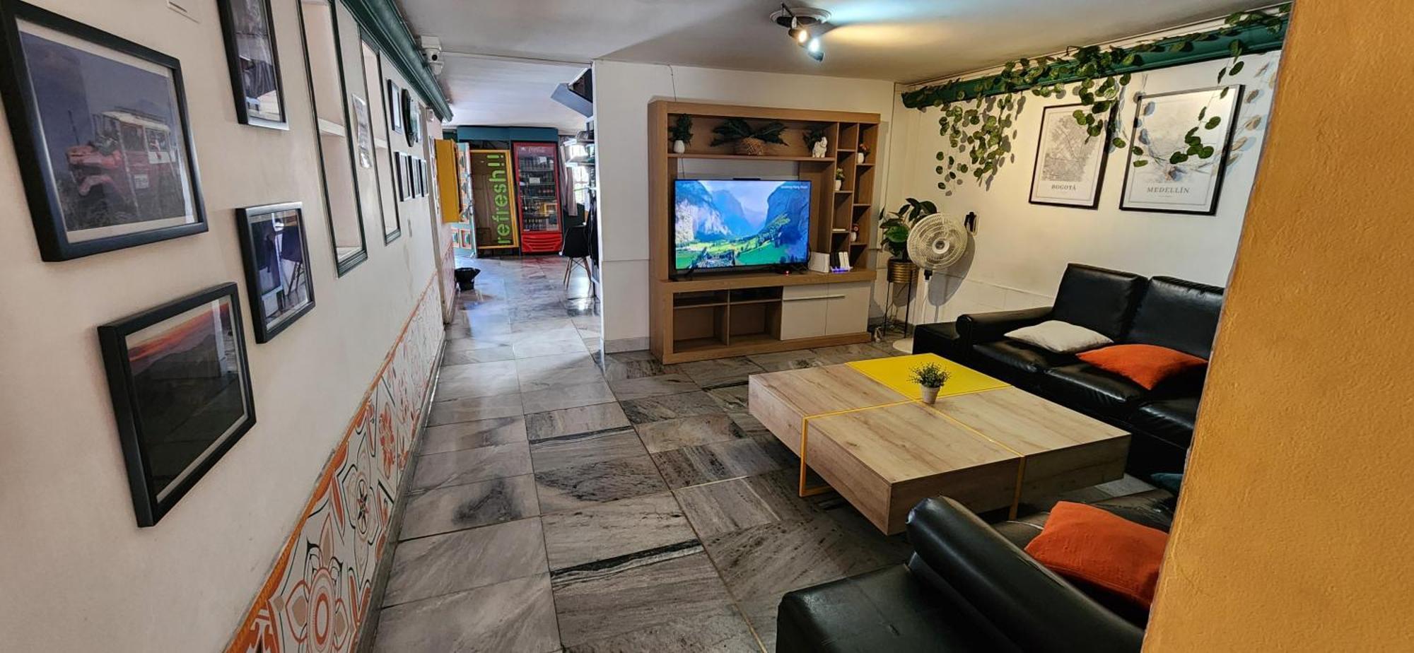 Albergue The Wandering Paisa (Adults Only) Medellín Exterior foto