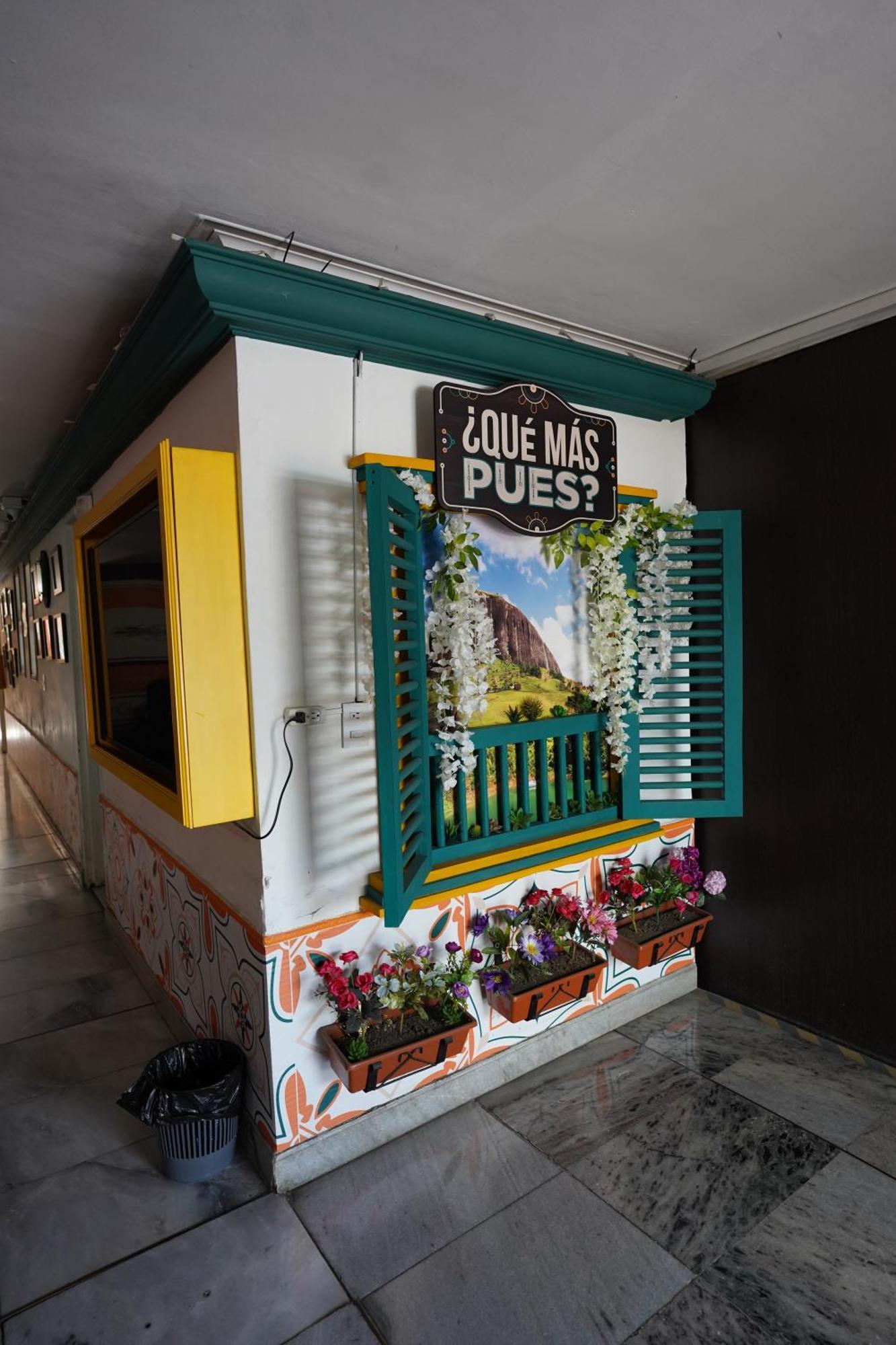 Albergue The Wandering Paisa (Adults Only) Medellín Exterior foto